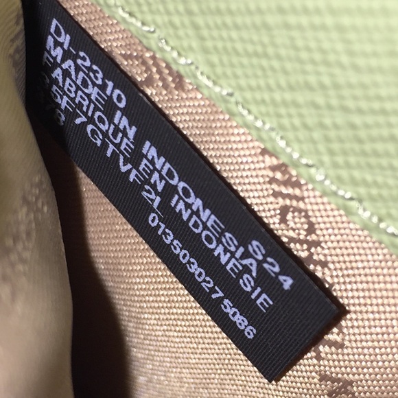 Michael Kors Light Sage Leather Bifold Wallet - Picture 7 of 8